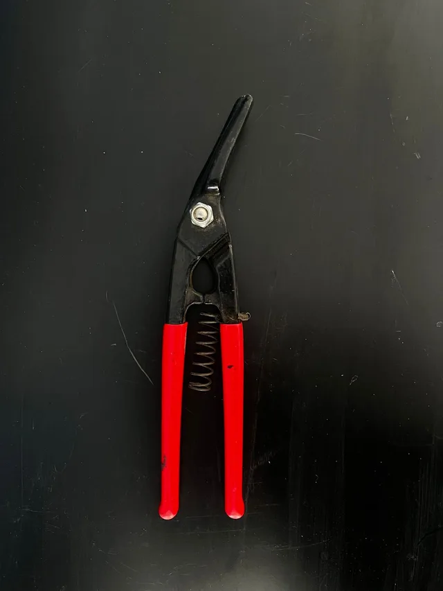 Nůžky, s pružinou, kvalitní, pravostranný střih, 270 mm BIDS270 - použité